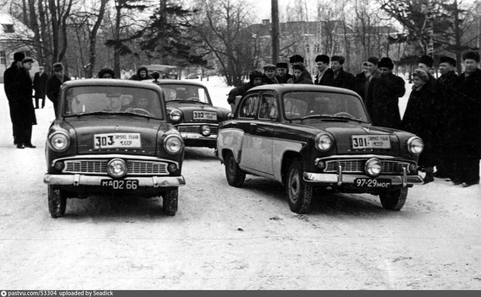 1958 год россия. Машины СССР. Старые машины СССР. Советские номера. Зима СССР автомобили.