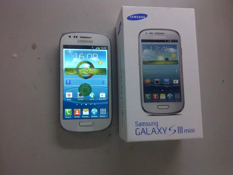 Самсунг галакси с 3 мини. Samsung Galaxy 3 Mini. Самсунг галакси s3 мини Евросеть. Samsung Galaxy Mini es 3. Телефон самсунг галакси с 24