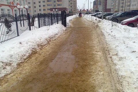 Посыпка тротуаров
