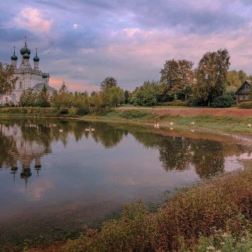 Жестылево дмитровский. Храм покрова пресвятой богородицы в селе жестылево архитектура. Покровская церковь жестылево. Село жестылево дмитровского района. Жестылево дмитровский.