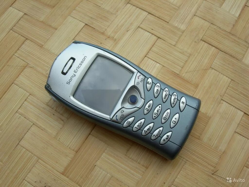 Sony ericsson t68i. Sony ericsson t68i. Sony ericsson t68i. Сони эриксон т68. Поколения сони эриксон 2002.