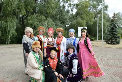 Праздник день национального костюма
