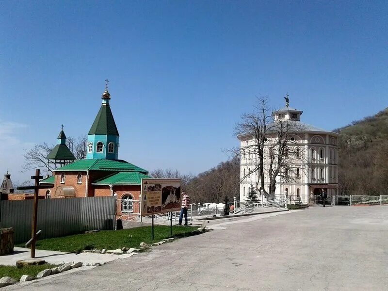 Второафонский мужской монастырь. Второафонский монастырь Пятигорск. Успенский Второафонский Бештаугорский мужской монастырь. Пятигорский мужской монастырь. Железноводск Второафонский мужской монастырь.