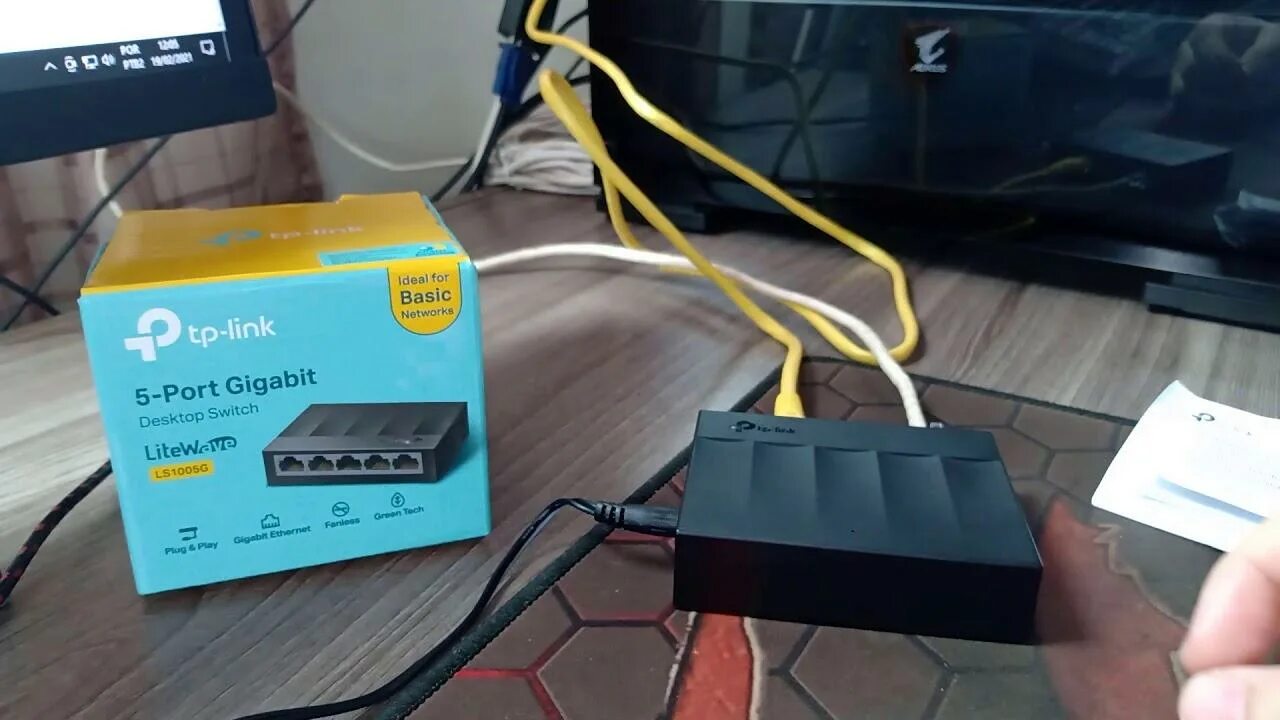 Коммутатор tp-link 5 ports ls1005. Коммутатор tp ls1005g. Коммутатор tp ls1005g. Коммутатор tp-link ls1005g 5g неуправляемый. Tp-link ls1005g.