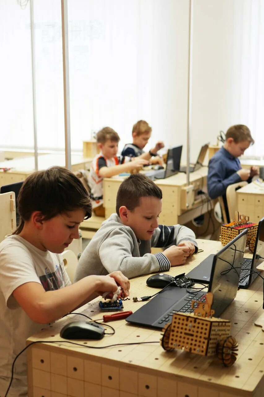 робофест омск 2023. технолаб орел. робофинист. обнинск роболига технолаб. цукс зеленоград.