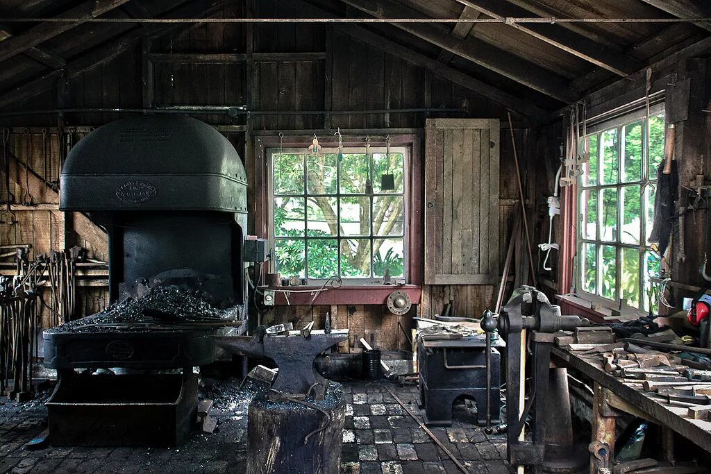 кузнечное ремесло. кузница в вымершей деревне. мандроги кузница. кузница в вымершей деревне. кузница в вымершей деревне.