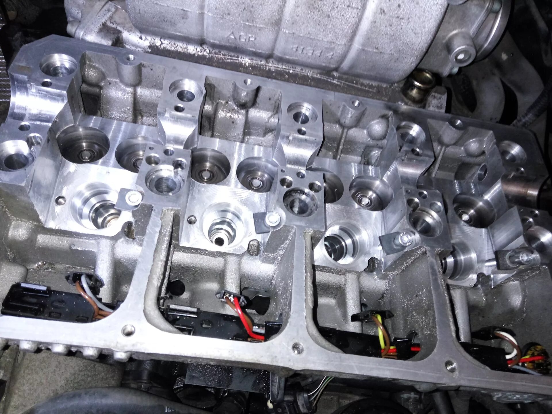 Стуки в головке блока. Стуки в головке блока. X16xel прокладка трубки гбц. Как закручивать гбц заз 1102. Масляный рестриктор гбц 2112.