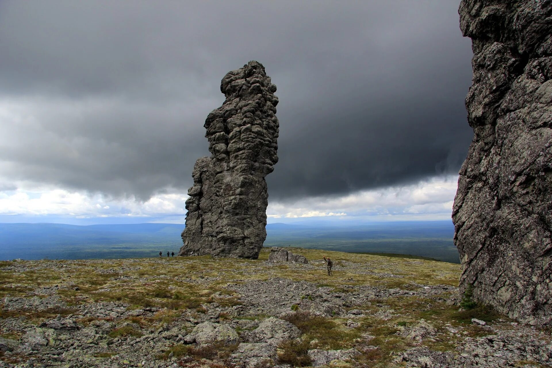 Семь великанов