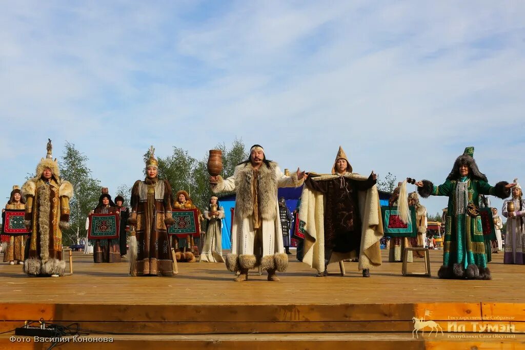 Юнеско в якутии. Театр олонхо якутск. Олонхо юнеско. Юнеско олонхо 2005. Ысыах олонхо верхневилюйск 2022.