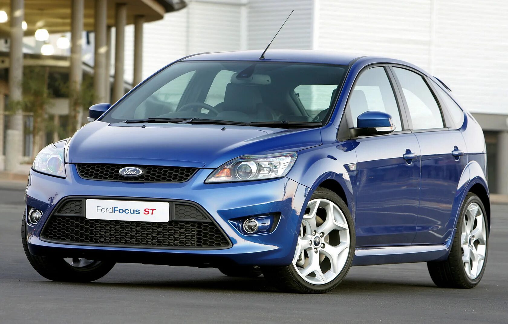 Форд фокус фото. Ford Focus 2. Ford Focus 2 Restyling. Ford Focus 2 хэтчбек Restailing. Ford Focus 2 St хэтчбек.