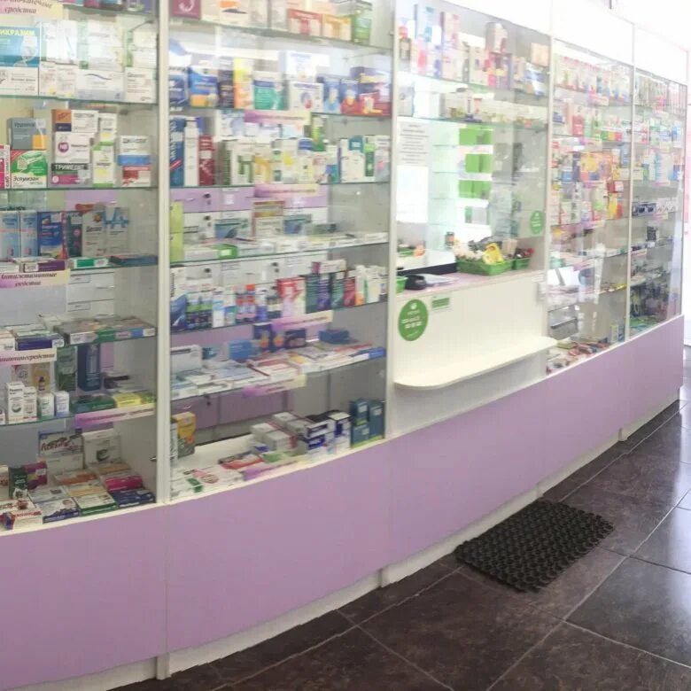 оборудование для аптеки б/у. аптечное оборудование и шкафы для медикаментов. дефицитные препараты в аптеке. оснащение аптеки оборудованием и инвентарем. современный фармацевт.