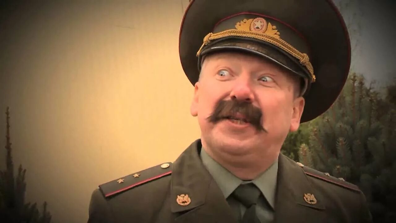 Старший прапорщик. Сергей арцибашев дмб. Осторожно модерн прапорщик. Прапорщик б. Шматко и данилюк.