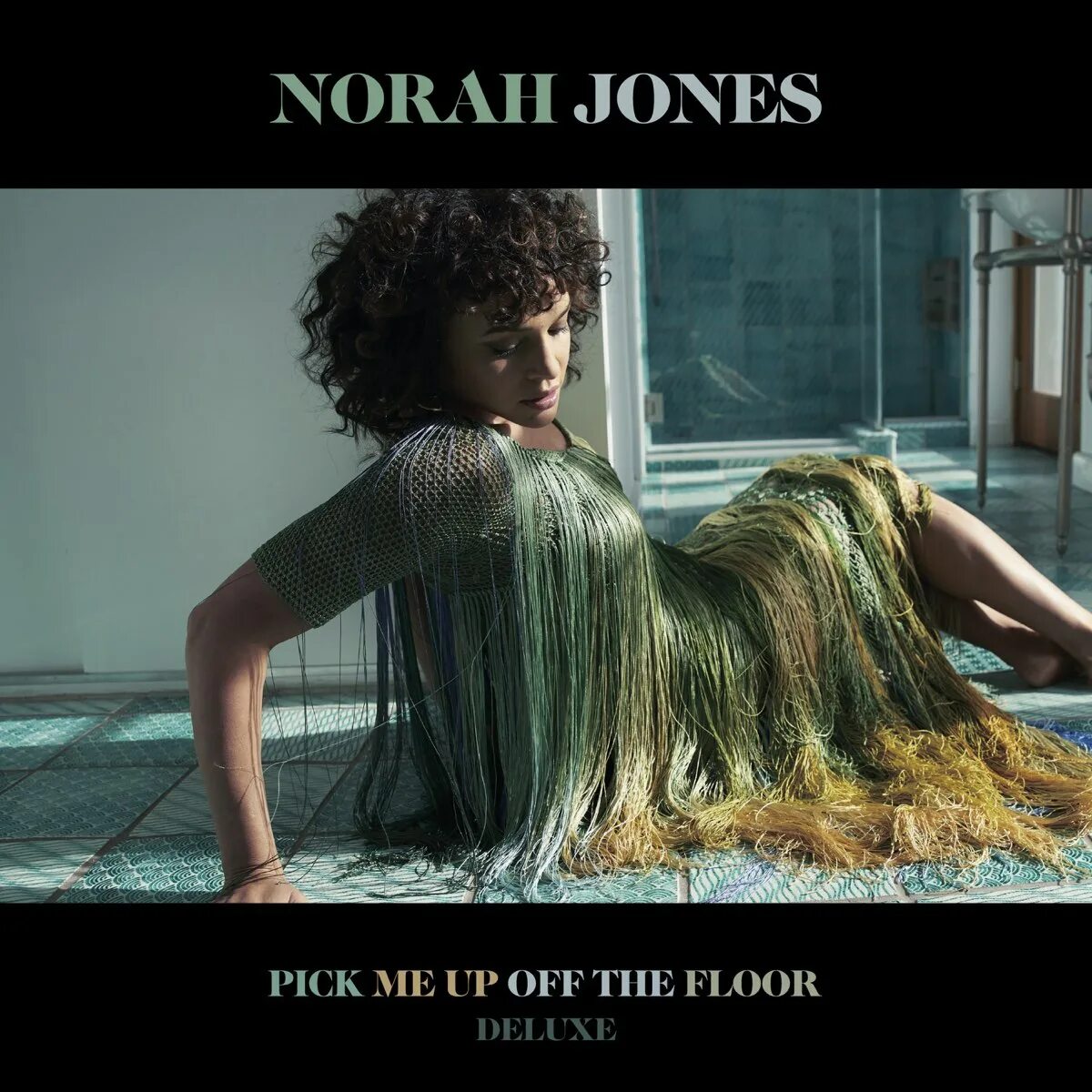 Could you pick me up. Norah jones 2025 `pick me up off the floor`. нора джонс грэмми. norah jones =flame twin=. norah jones - i&#039;m alive.