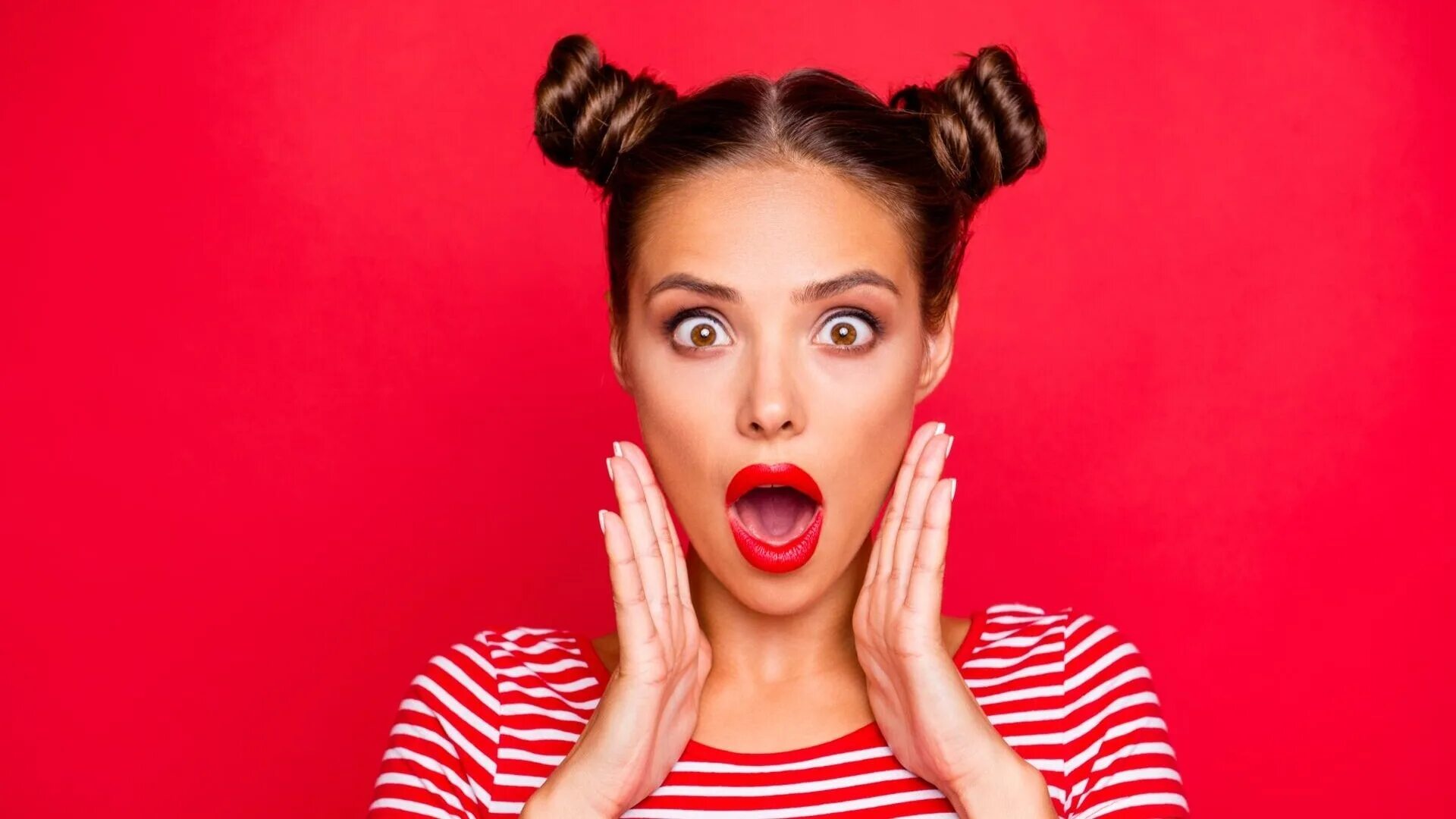 удивленная красивая девушка. удивленное лицо девушки. удивленная девушка. женское удивление. удивление и восторг.