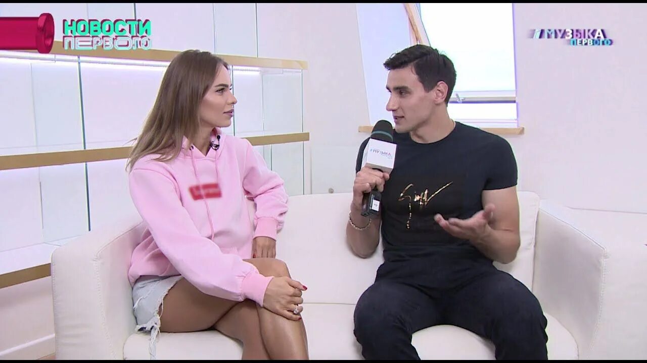 Анна иванова ханна 2019. Ханна макияж на интервью пипл толк. Ханна певица 18 +. Певица ханна до пластики. Ханна певица концерт.