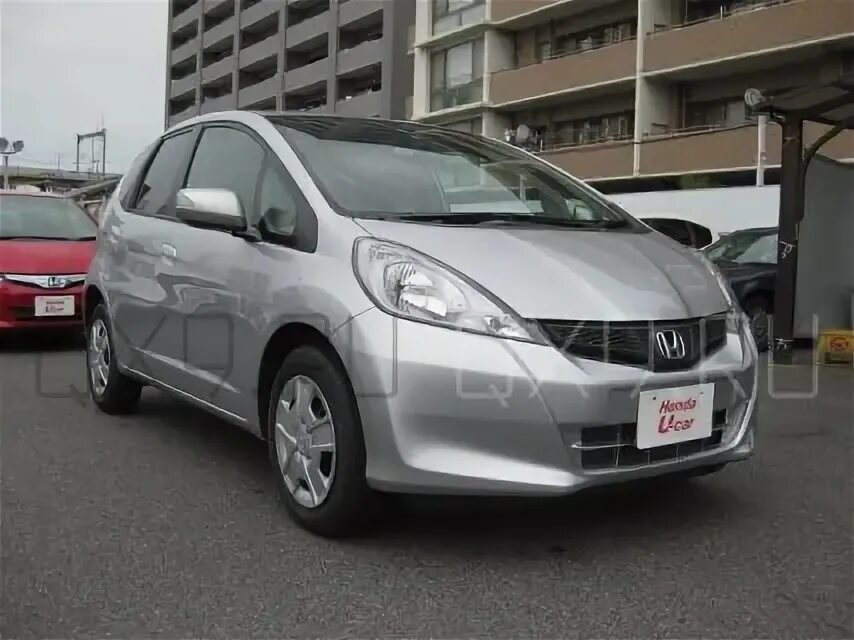 Хонда фит из японии. Honda Fit 2012. Honda Fit 2012 1.3. Honda Fit 1.5 Япония 2004. Тойота фит 2012 года.