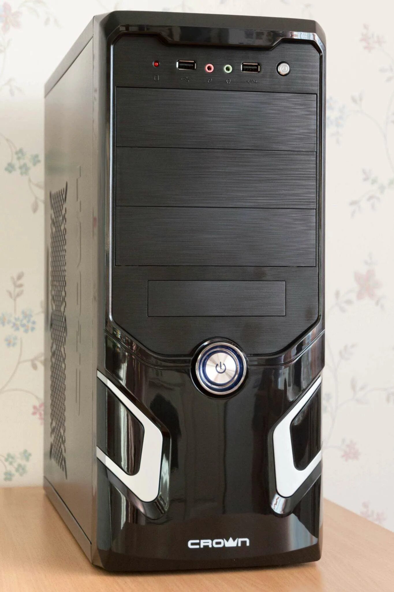 Корпус 502. Crown cmc-c502. корпус crown sff. crown corporate case cmc-c502. корпус hyperx crown.