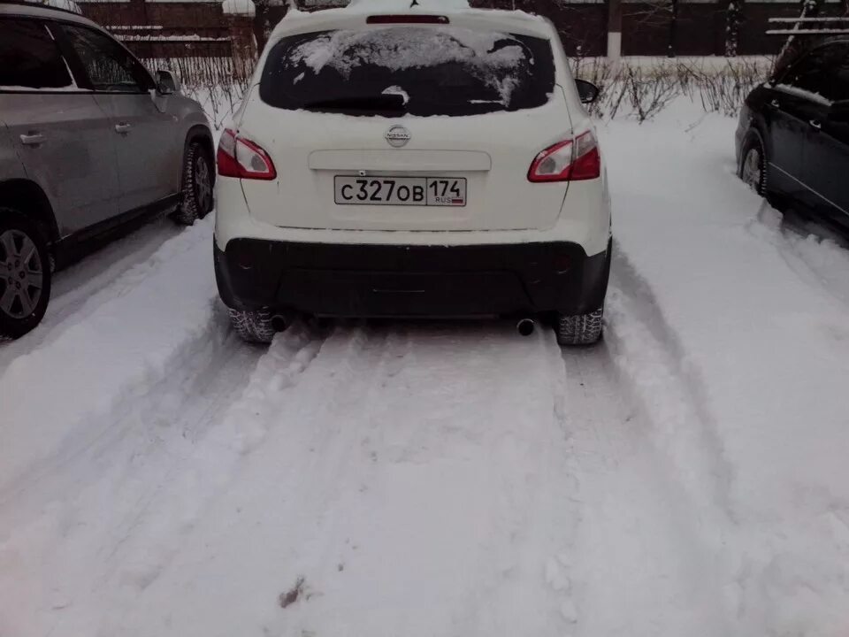Nissan кашкай белый. Nissan qashqai 2020 белый. Вебасто идет белый дым. Ниссан кашкай зима. Кашкай белый дым.