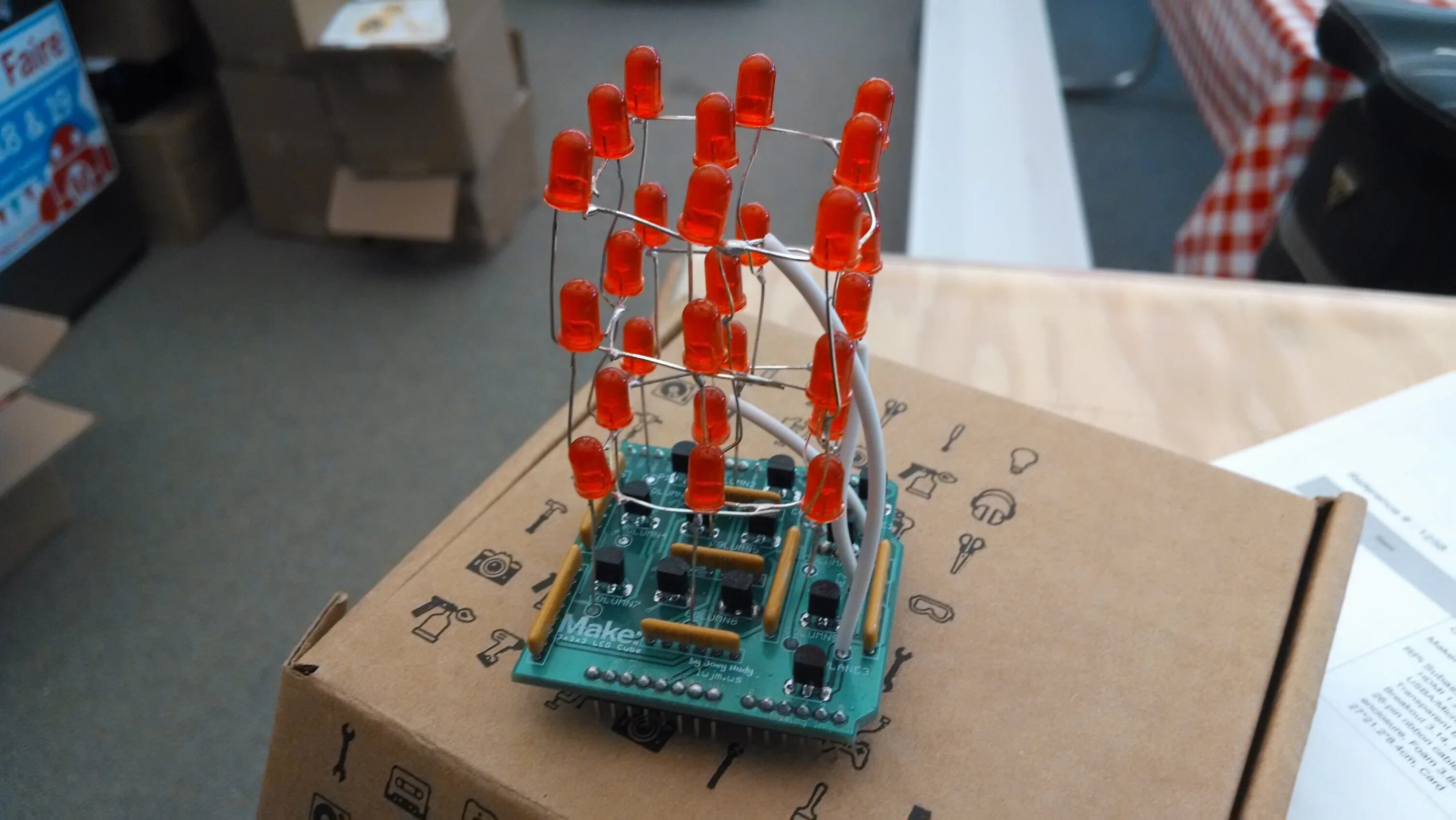 Ардуино куб. 3x3x3 led cube arduino. ардуино 3x3x3 кубик. светодиодный куб 3х3х3 на arduino uno. куб на ардуино.