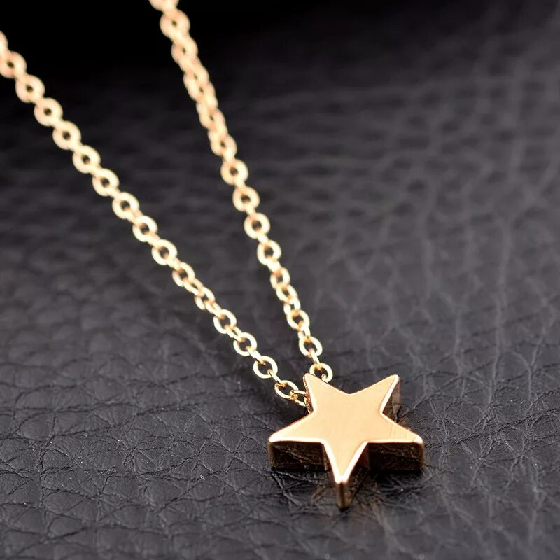 кулон звездочка. подвеска в виде звездочки. кулон в виде звезды. подвеска звезда. маленький кулончик звездочка.