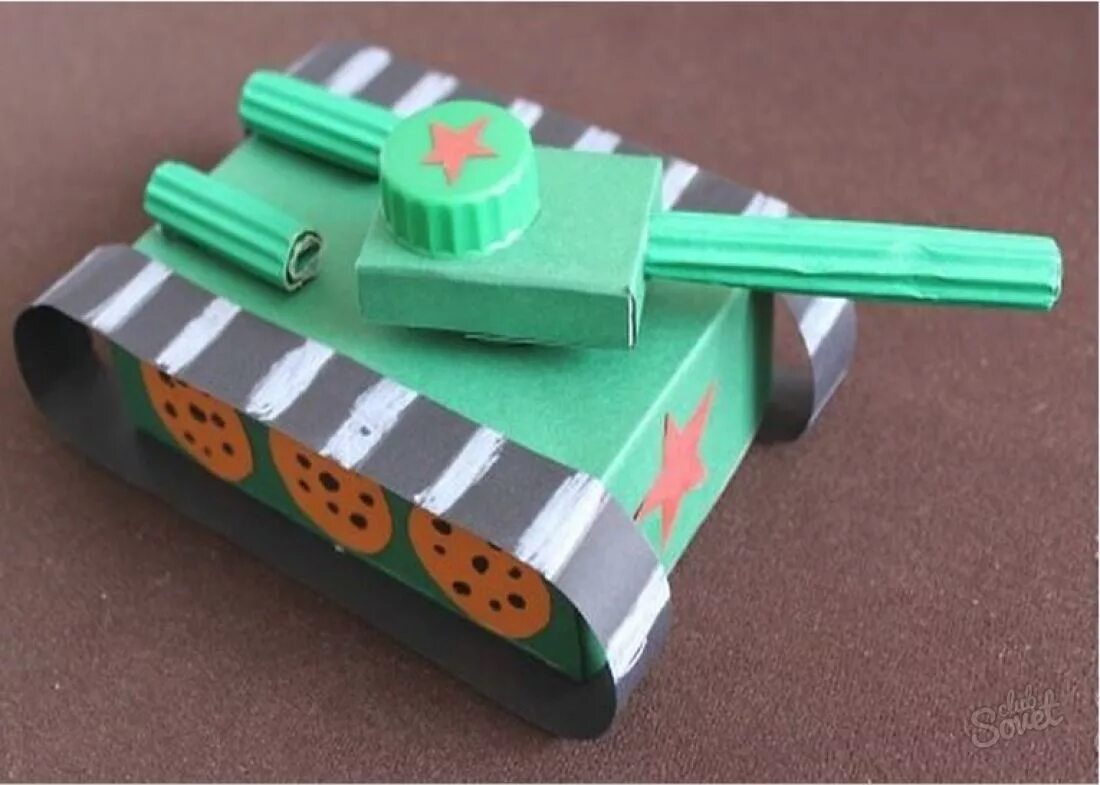 Поделка военная техника 3 класс. Танк т-34 из спичечных Коробков. Танк из бумаги. Поделка танк из цветной бумаги. Поделка для детей на военную технику.