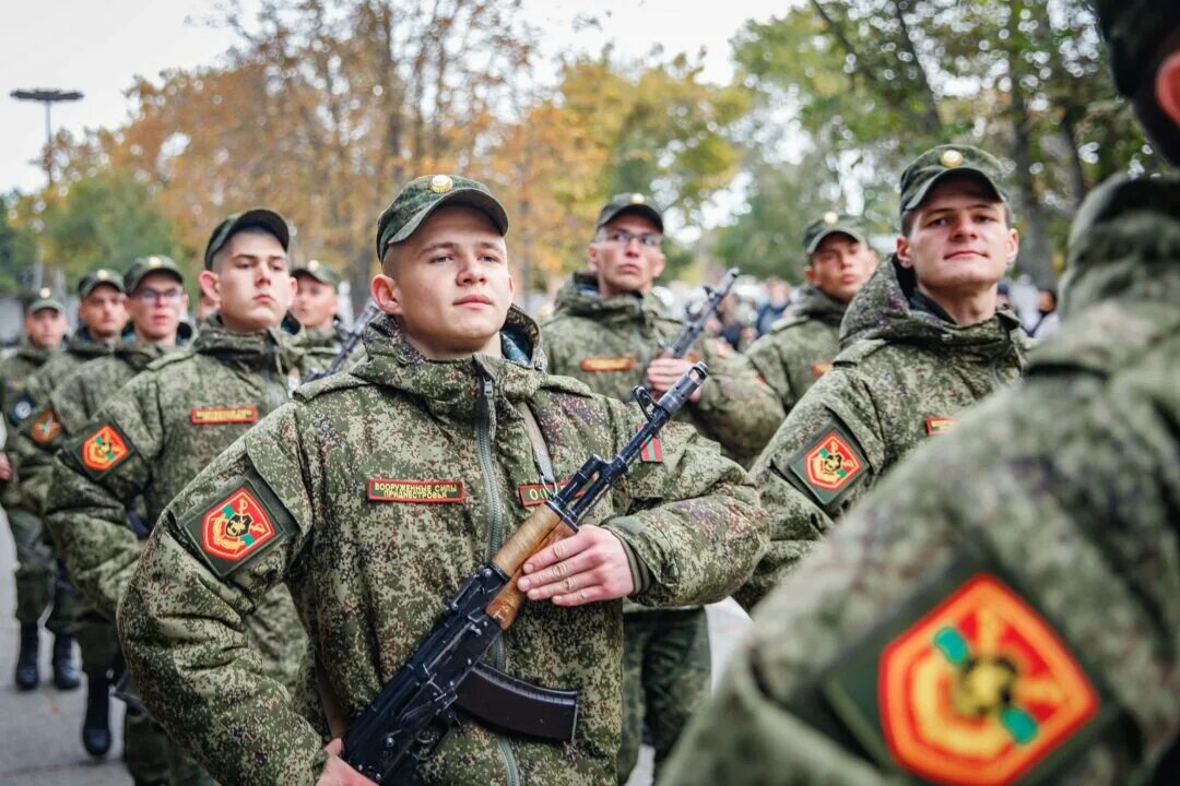 Сколько военных в приднестровье. Армия ПМР. Форма армии Приднестровья. Армия Молдавии Приднестровье. Солдаты Приднестровья.