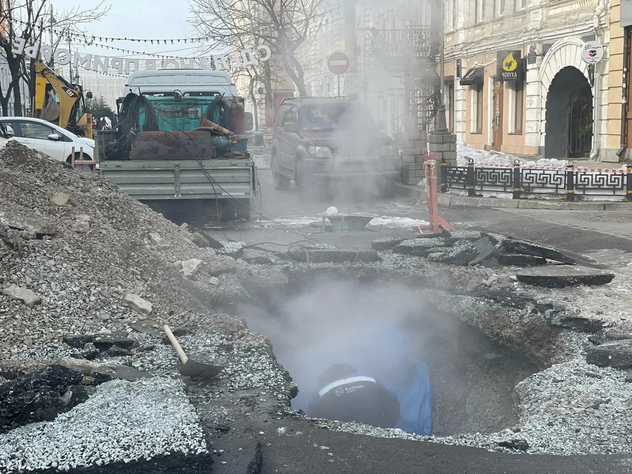 Дороги Владивостока сейчас. Теплотрасса дорога. Теплосети. Владивосток население 2024