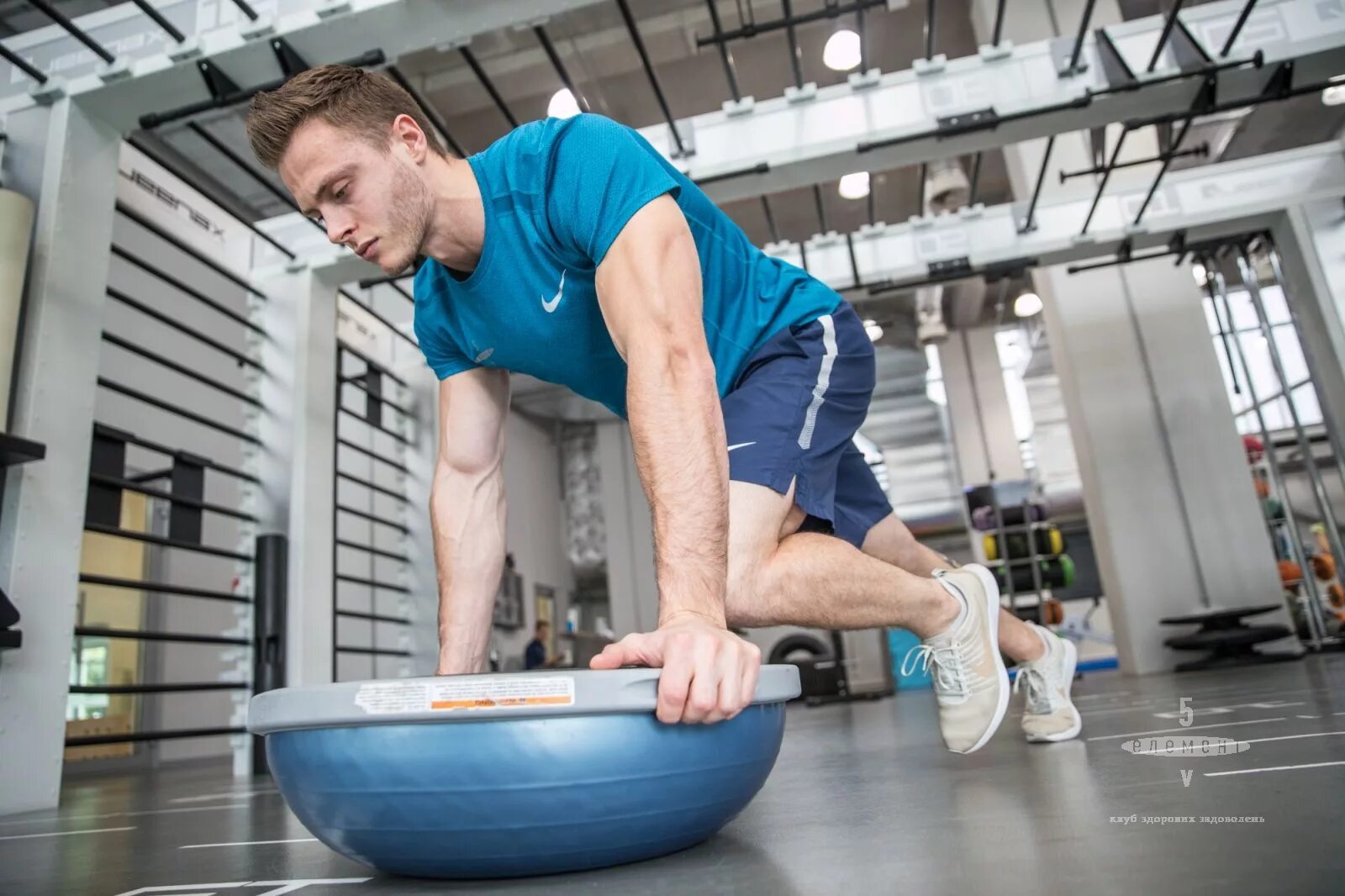 Фитнес 5 отзывы. Магазин функциональный тренинг в фитнесе. Фитнес клуб мужчина до после. Магазин функциональный тренинг 80 х годов.