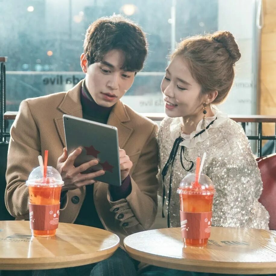 Ю ин на и ли Дон. Гоблин сериал ли Дон УК. Дорама Wang Yeo &amp; Kim Sun. Гоблин ли Дон УК И Ю ин на