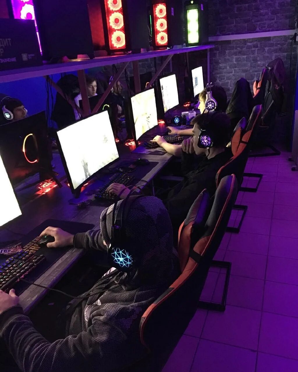 Новомосковск салон красоты бьюти салон. Дорогой компьютерный клуб. Invino logo. Смайл сочи. Программа gbs market.