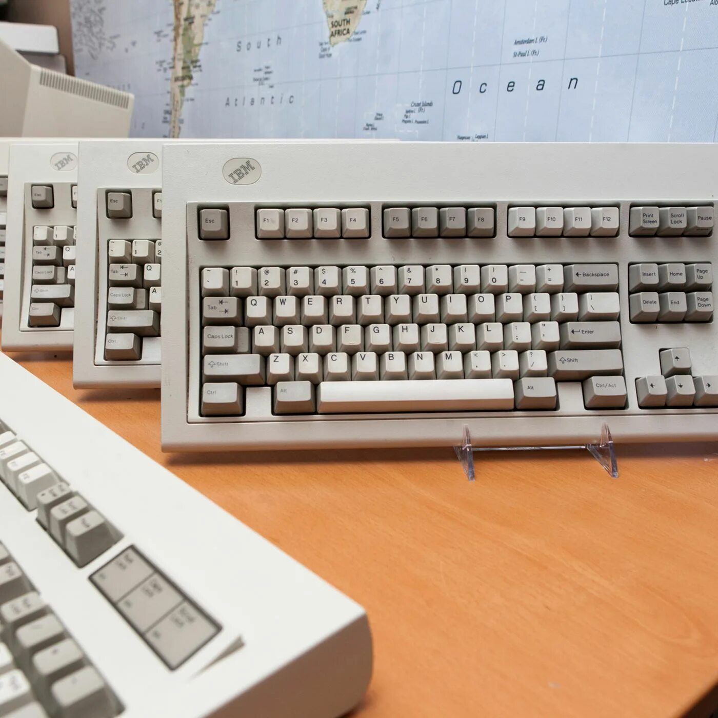 Клавиатура ibm. IBM Keyboard model m. Клавиатура IBM 1. IBM model m 87. IBM model m 1984.