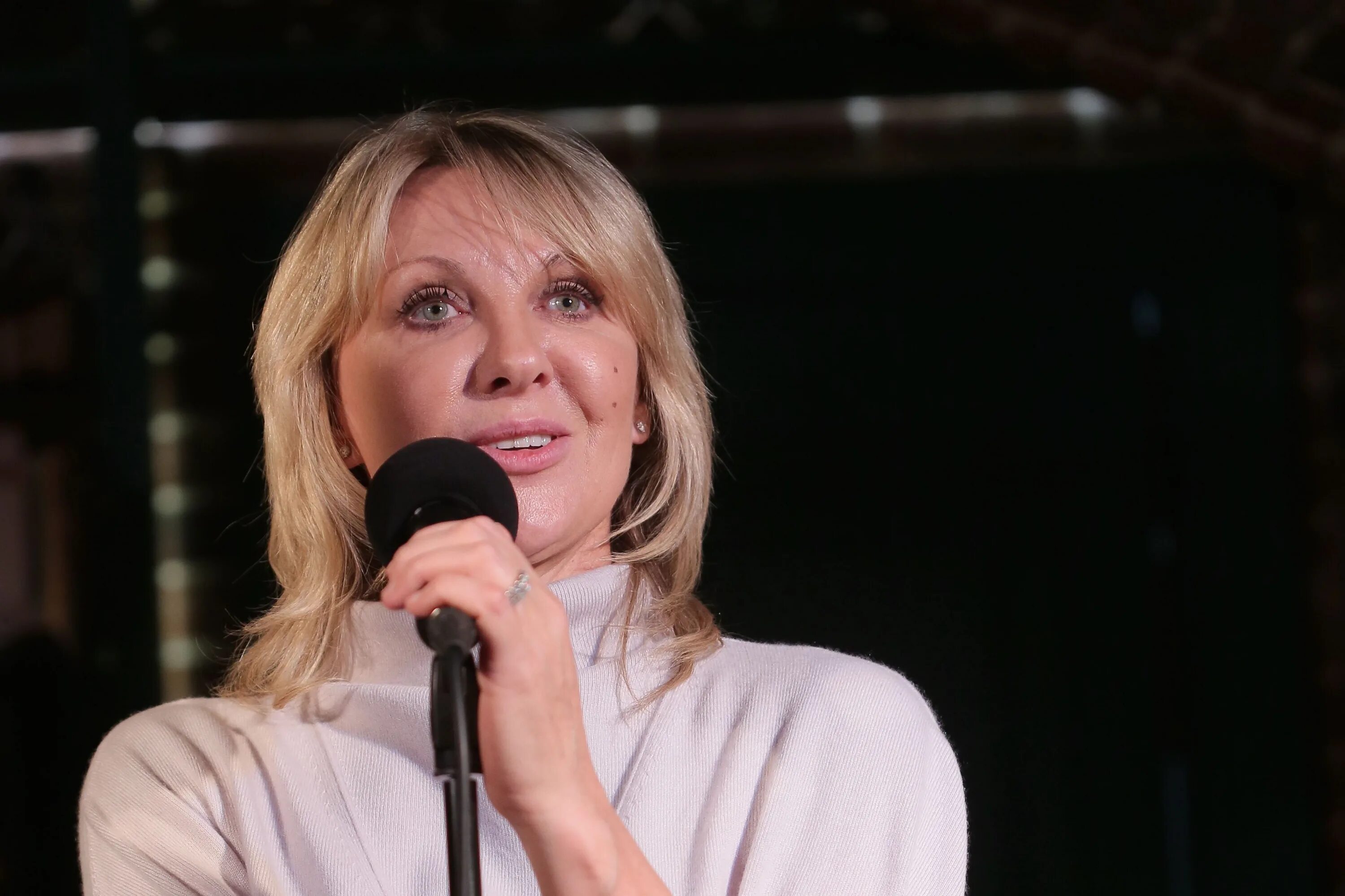 Елена яковлева 2022 творческий вечер. Елена яковлева творческий вечер. Елена яковлева творческий вечер. Елена яковлева театр. Творческий вечер елены яковлевой.