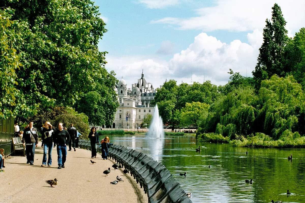 Сент-Джеймсский парк в Лондоне. Парк Лондона Hyde Park. Парк Святого Джеймса в Лондоне. Парк ис