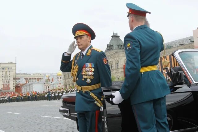 Командующий московским. Командующий московским