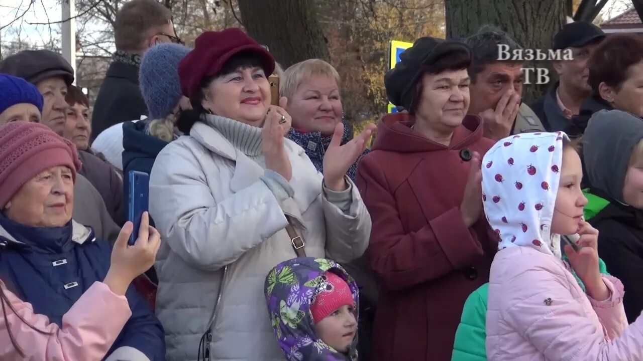 Памятник ефремову в вязьме. Открытие мемориальной доски в школе. Бюст атамана платова. Открытие вязьмы. С днем пограничника.