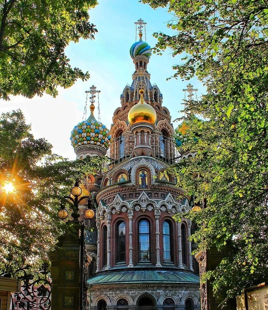 Православная церковь спас. Спас на крови санкт-петербург. храм на крови санкт-петербург. петербург храм спаса на крови. храм воскресения в питере.