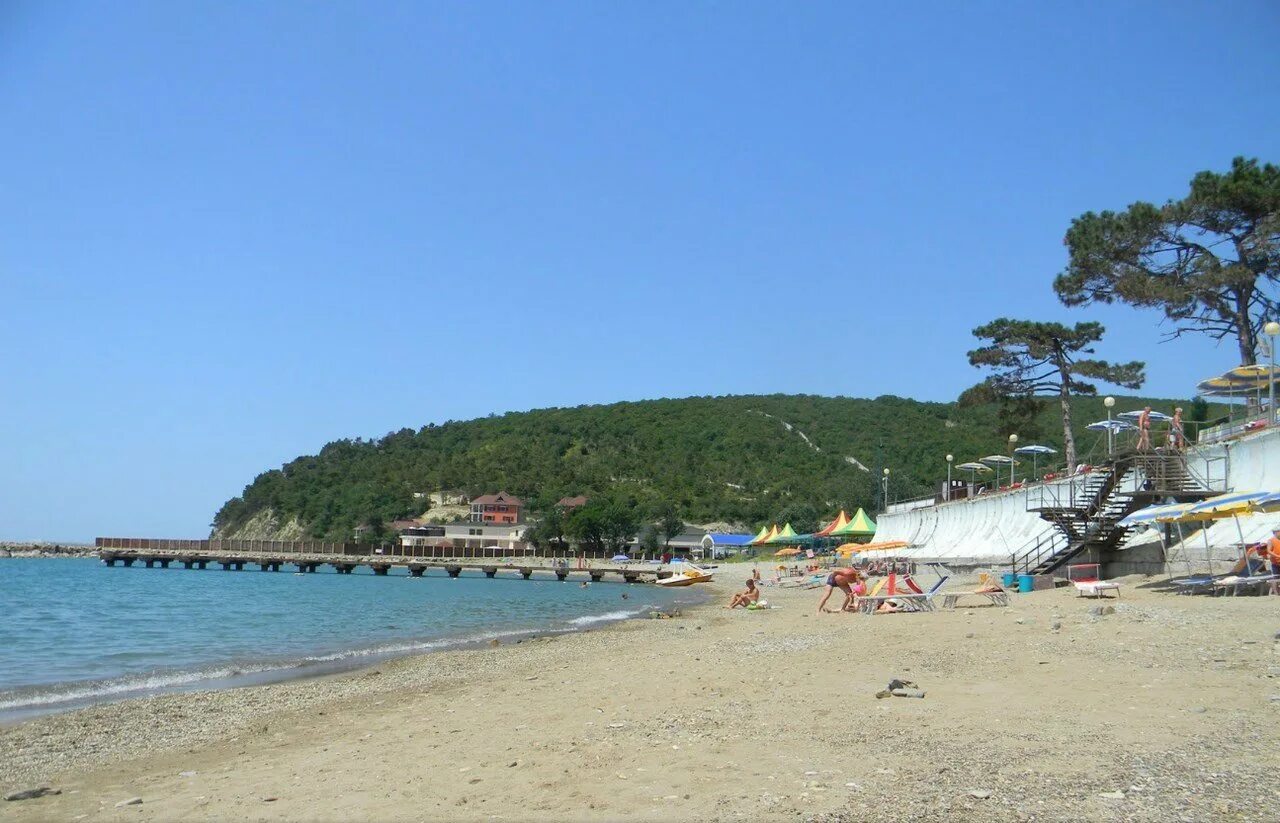Краснодарский край горы море. Бжид бухта инал. Голубая бухта бжид пляж. Голубая бухта бжид море. Бжид краснодарский край голубая бухта.