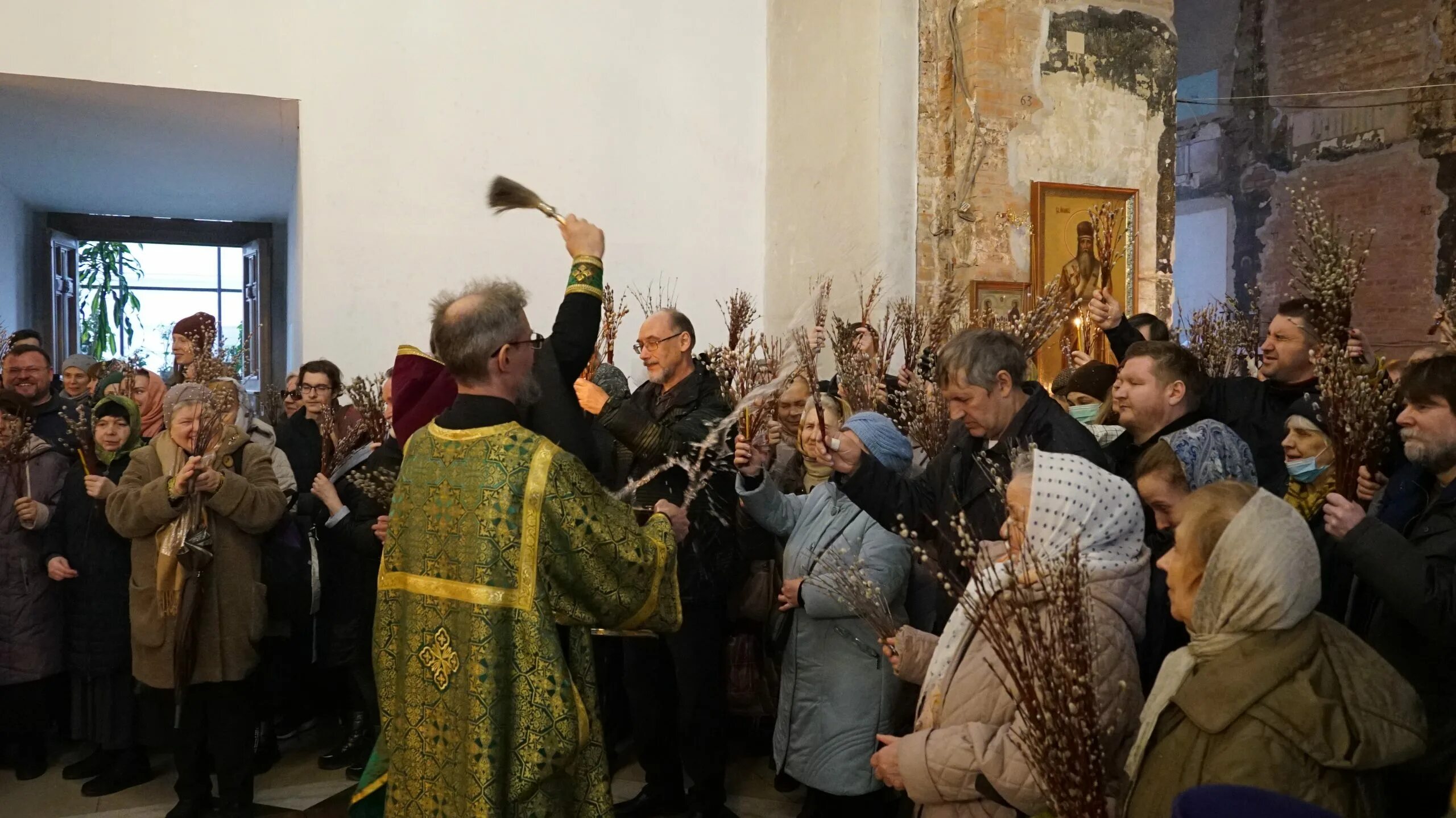 пасхальная служба на рогожском. пасха рогожская застава. храм василия исповедника расписание богослужений. церковь на рогожской заставе троицкий собор. пасхальная служба на рогожском.