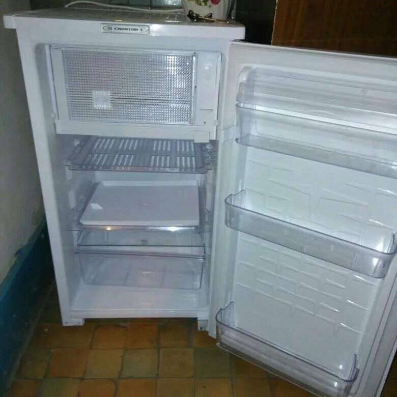 холодильник. холодильники самара адреса. холодильник ру склад. холодильник самара. много холодильников.