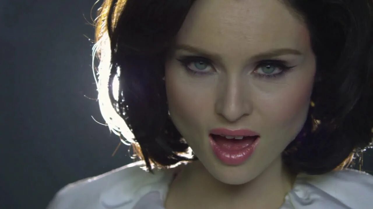 Dancer bextor. Элис бекстор 2009. heartbreak me a dancer sophie ellis-bextor. sophie ellis bextor 2025. софи элис бекстор heartbreak make me a dancer.