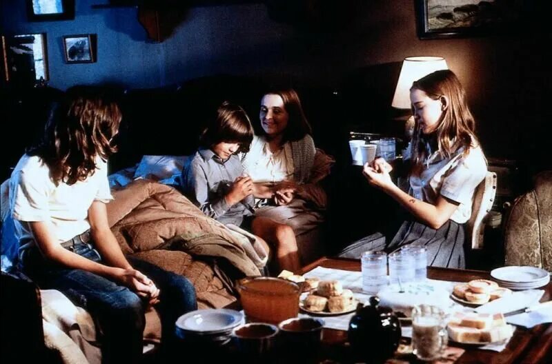 «цементный сад» (1992, франция). цементный сад (1993). цементный сад the cement garden 1992. цементный сад. The cement garden (1993) nudity.