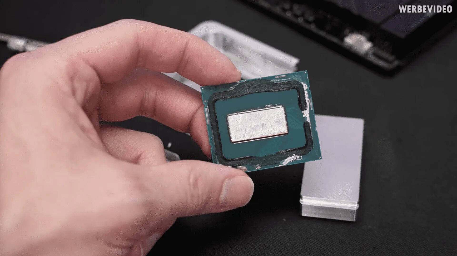 Процессор i9 13900k. Intel core i9-13900k(f). Core i5-12600k кристал. Cpu: intel core i9 13900k. I9 13900k.