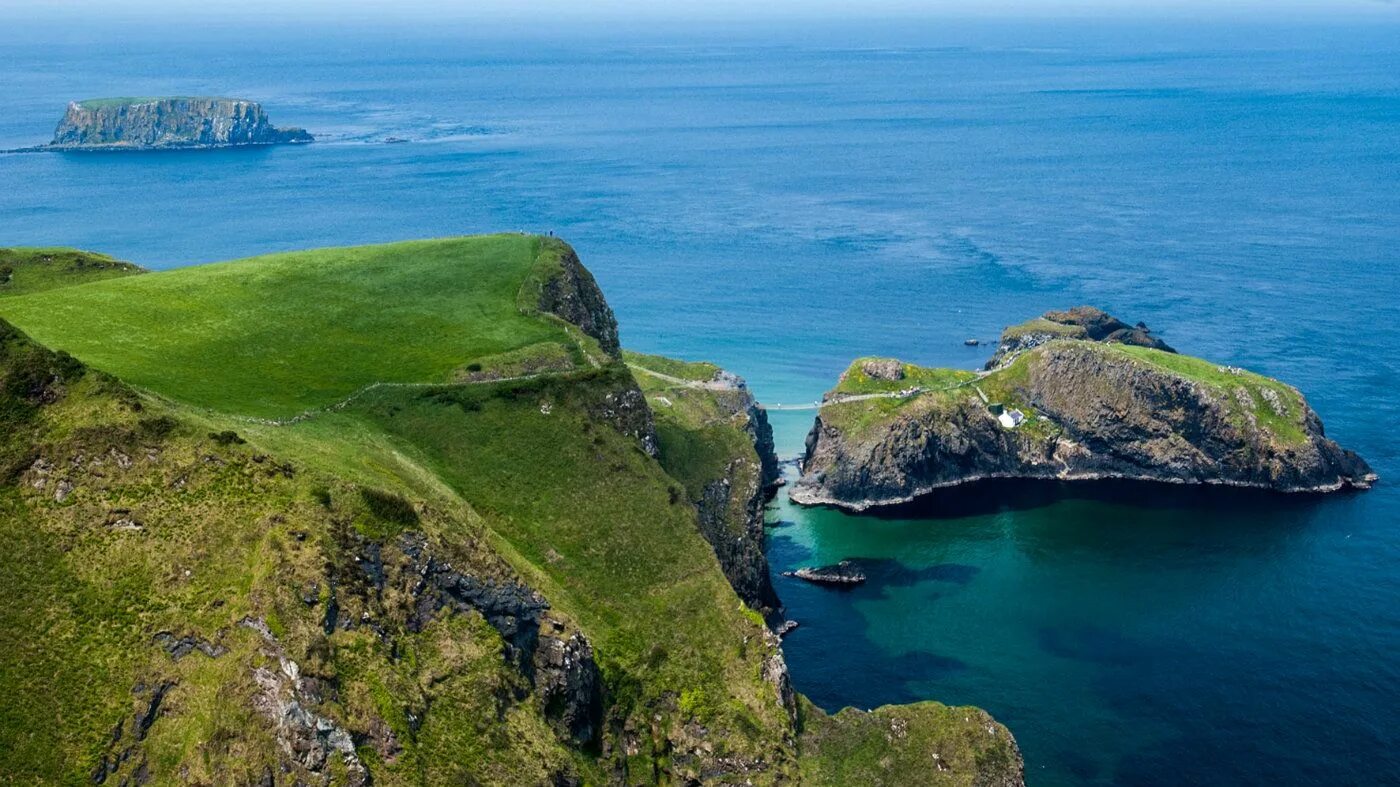 Каррик город Ирландия. Висячий мост Carrick-a-rede, Северная Ирландия. Отпуск в Ирландии. Cassidy Travel Ирландия. Northern irish