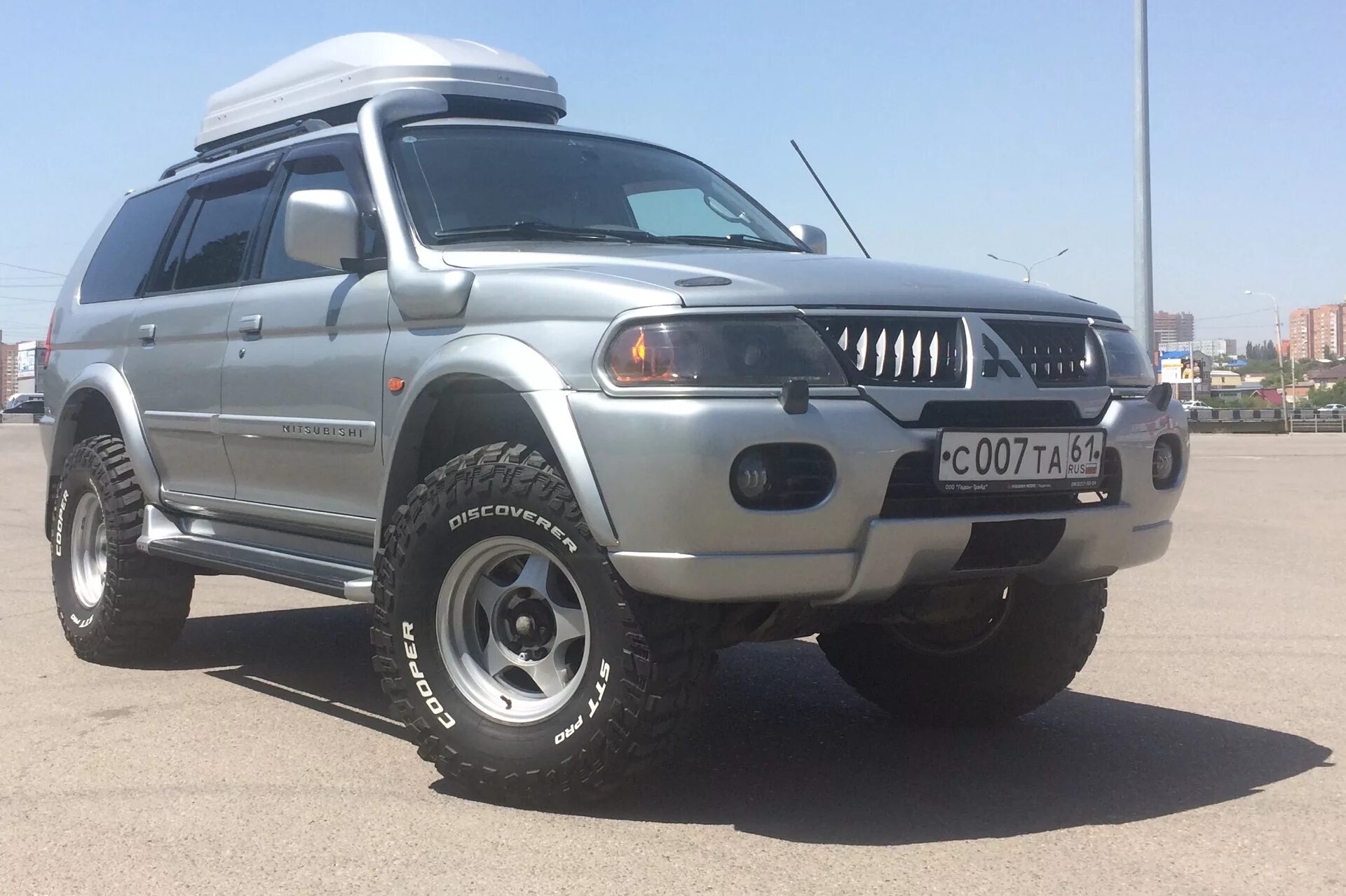 Паджеро спорт 1 цена. Mitsubishi Pajero Sport 1. Mitsubishi Pajero Sport 2002. Mitsubishi Pajero Sport 1 поколения. Тюнинговые Паджеро спорт 1.