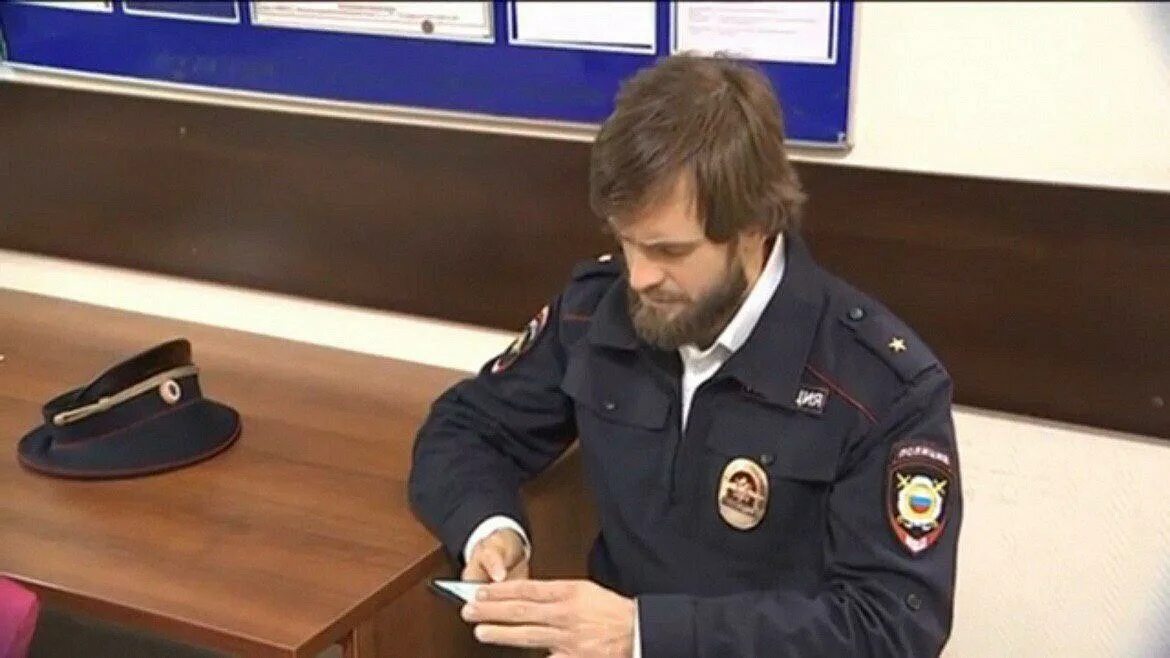 Можно ли носить бороду в полиции