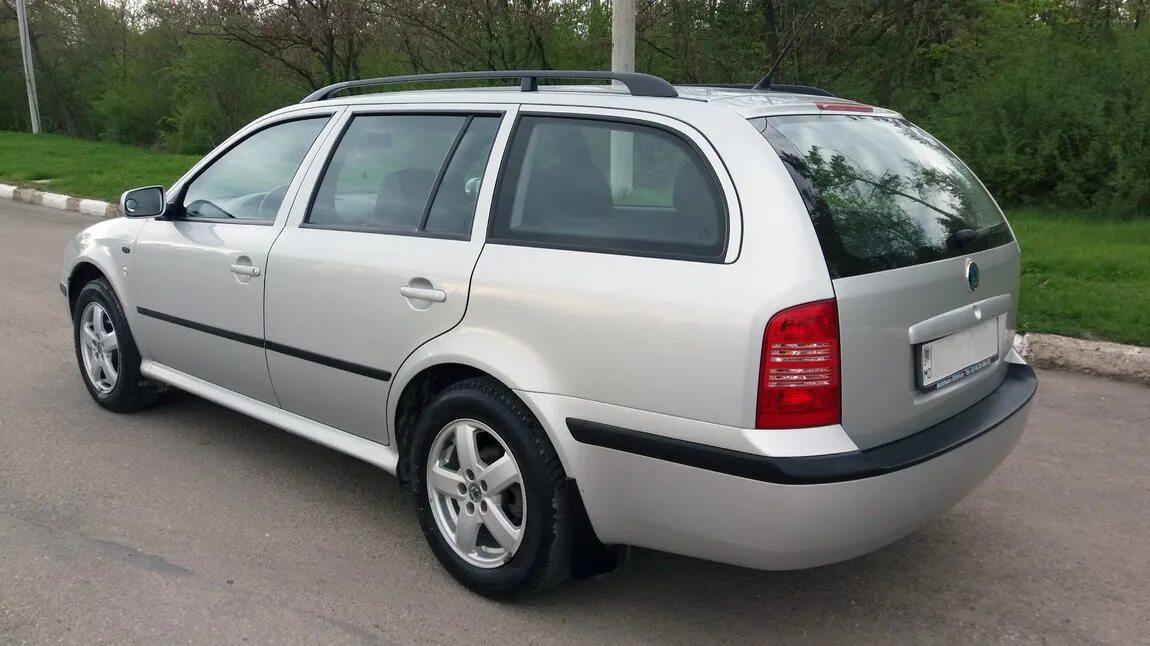 Skoda Octavia 2002 универсал. Octavia 2008 универсал.