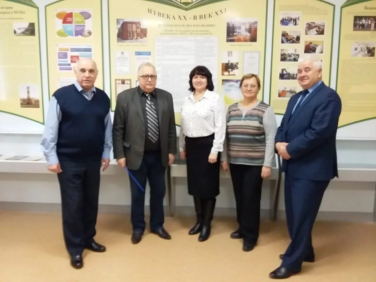 Художественный колледж железногорск курская область. Политехнический колледж железногорск курской. Политехнический колледж железногорск курской. Жпк железногорск. Железногорский политехнический колледж общежитие.
