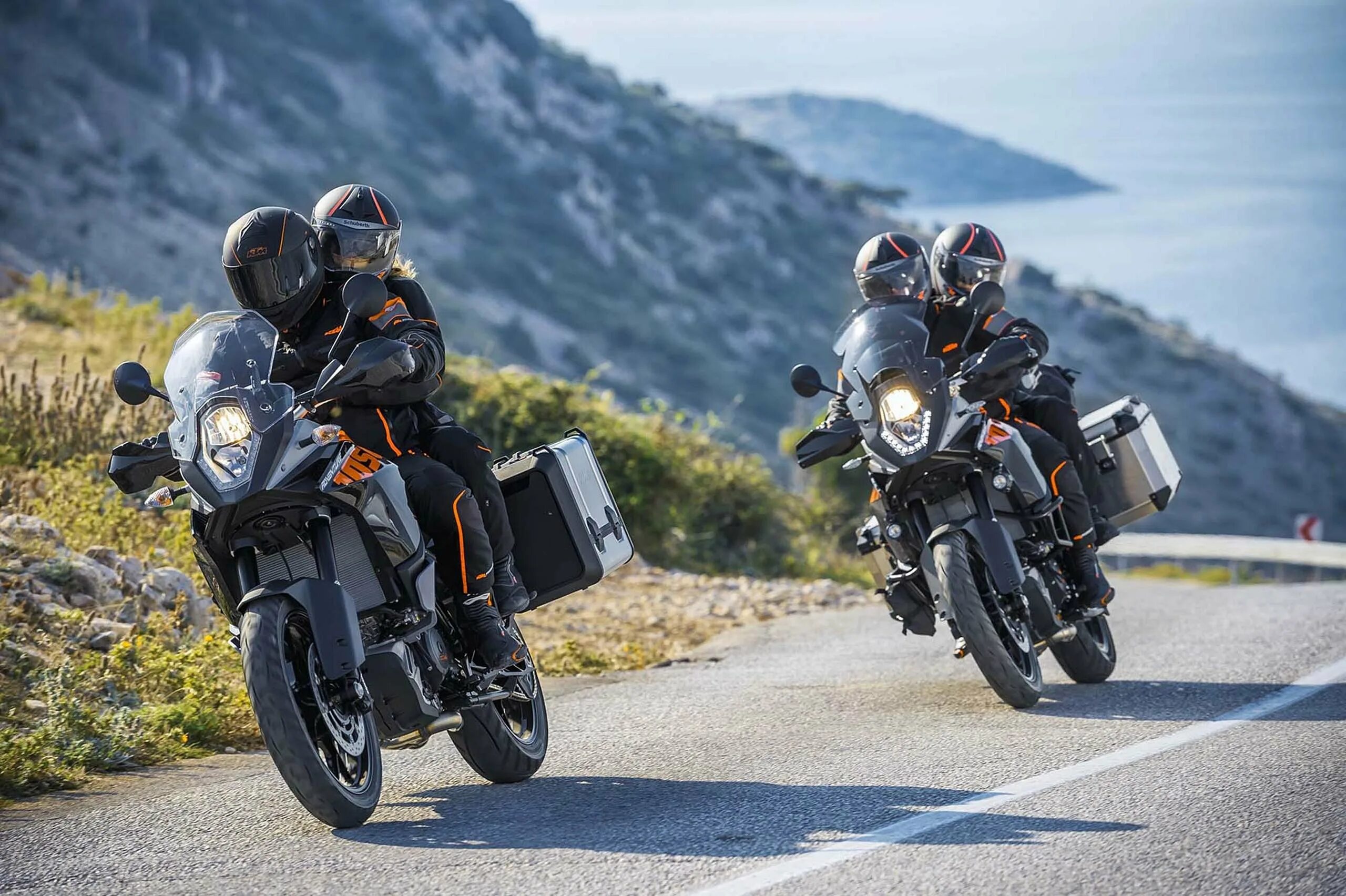 Мотопутешествие на памир. Motorcycle tours. Motorcycle tours. Ktm 1050 adventure. Мотоциклетный туризм.