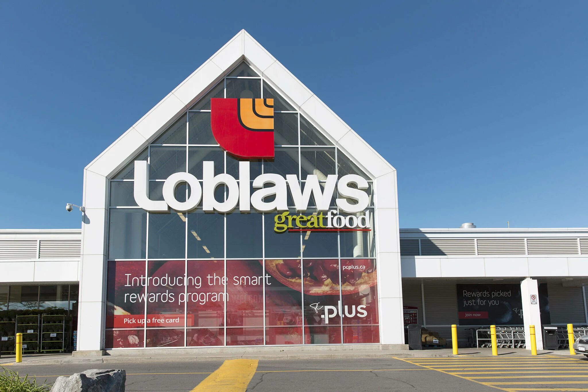 Канада стор. Loblaw. Loblaws Канада картинки. Microsoft Stores in Canada. Loblaw Companies.