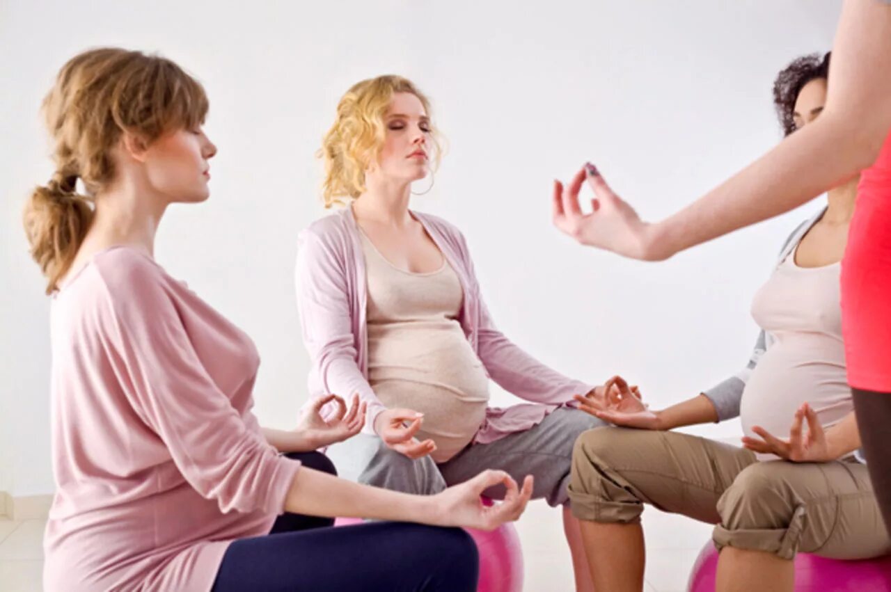 Подготовка беременных к родам. Тренинг для беременных. Беременные женщины. Группа беременных. Социальная поддержка беременных